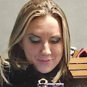 Ксения из Владивостока, ищу на сайте постоянные отношения