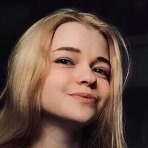 Наташа из Волжского, ищу на сайте регулярный секс