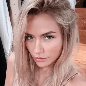 Я Мая, 25, из Волгодонска, ищу знакомство для постоянных отношений