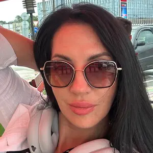 Я Мила, 45, из Санкт-Петербурга, ищу знакомства на одну ночь