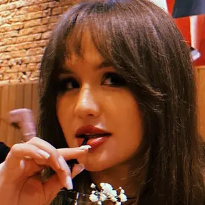 Мила из Красноярска, ищу на сайте приятное времяпровождение