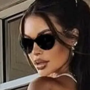 Lina из Москвы, мне 28, познакомлюсь для открытые отношения