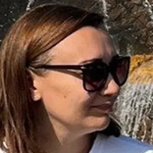Лиза из Нижнекамска, ищу на сайте на одну ночь