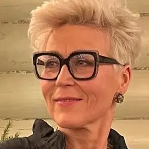 Elizaveta из Москвы, ищу на сайте постоянные отношения