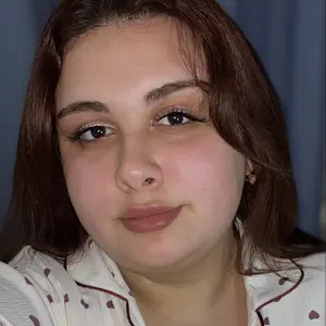 Я Александра, 19, из Санкт-Петербурга, ищу знакомства без обязательств