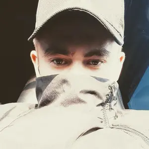 Я Кирилл, 23, знакомлюсь для секса на одну ночь в Коркине
