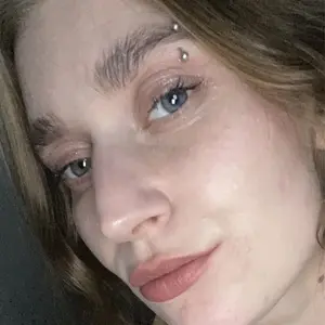 Я Анна, 25, из Хабаровска, ищу знакомство для приятного времяпровождения