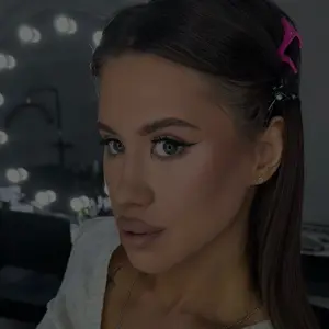 Я Vivi, 19, из Читы, ищу знакомство для совместных путешествий