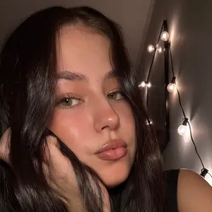 Алина из Санкт-Петербурга, ищу на сайте приятное времяпровождение