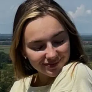 Я Александра, 22, знакомлюсь для постоянных отношений в Самаре