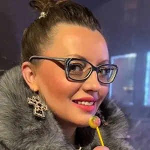 Я Анна, 42, знакомлюсь для приятного времяпровождения в Санкт-Петербурге