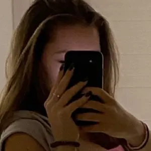 Я Аля, 20, знакомлюсь для виртуального секса в Москве