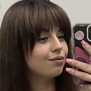 Я Ольга, 27, знакомлюсь для дружбы в Омске