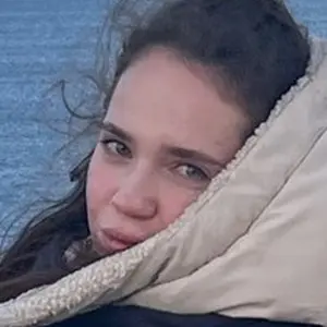 Я Alexandra, 22, знакомлюсь для без обязательств в Петрозаводске
