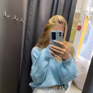 Я Анна, 18, знакомлюсь для постоянных отношений в Санкт-Петербурге