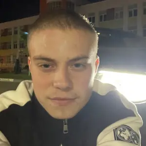 Я Никита, 21, из Тамбова, ищу знакомство для секса на одну ночь