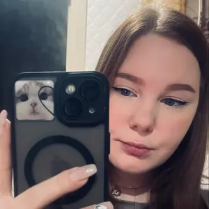 Ксюша из Вологды, мне 23, познакомлюсь для общения