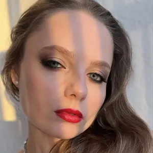 Я Екатерина, 25, знакомлюсь для открытые отношения в Челябинске