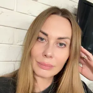 Алена из Калининграда, ищу на сайте общение