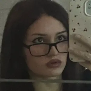 Я Анастасия, 19, из Москвы, ищу знакомства без обязательств