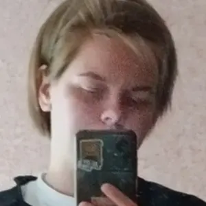 Я Лена, 18, знакомлюсь для без обязательств в Подпорожье