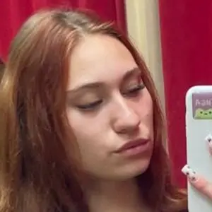 Я Полина, 18, знакомлюсь для постоянных отношений в Саратове