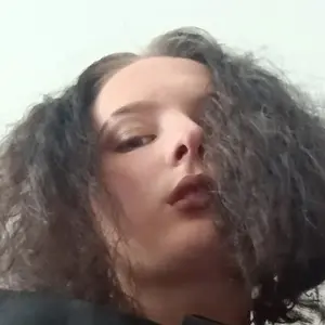 Лиза из Кумертау, мне 18, познакомлюсь для вирт