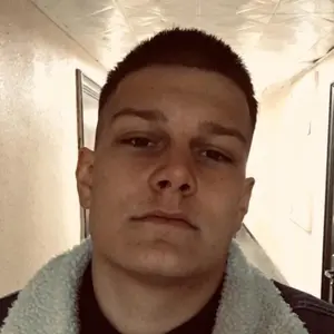 Я Дима, 24, из Москвы, ищу знакомство для совместных путешествий
