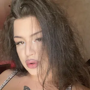 Я Малена, 21, знакомлюсь без обязательств в Хабаровске