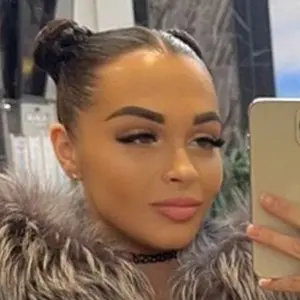 Дашуля из Новосибирска, мне 27, познакомлюсь для вирта