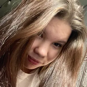 Я Диана, 18, знакомлюсь для общения в Владивостоке