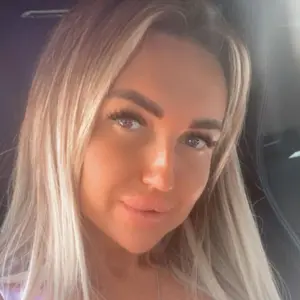 Я Николь, 24, из Ржавков, ищу знакомство для совместных путешествий