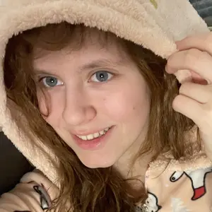 Я Юлия, 18, знакомлюсь для общения в Тольятти