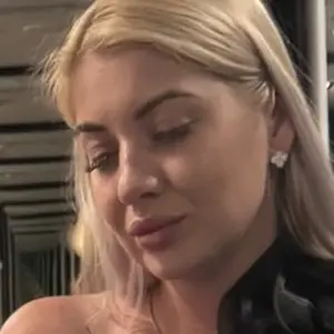 Я Анна, 28, знакомлюсь для вирта в Омске