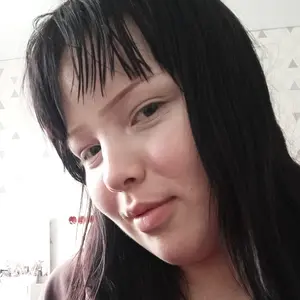 Я Ева, 18, из Ельца, ищу знакомства без обязательств