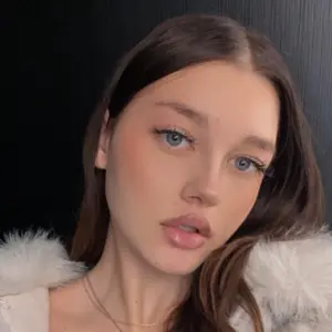 Я Соня, 18, из Казани, ищу знакомство для общения