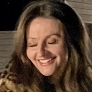 Лилит из Санкт-Петербурга, ищу на сайте приятное времяпровождение