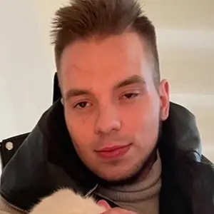 Я Андрей, 25, знакомлюсь для без обязательств в Франкфурте-на-майне