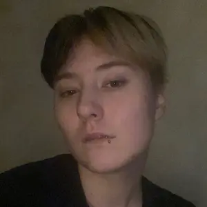 Я , 24, из Екатеринбурга, ищу знакомство