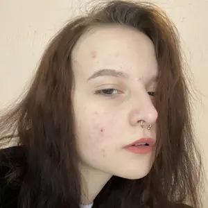 Я Алена, 21, знакомлюсь для приятного времяпровождения в Барнауле