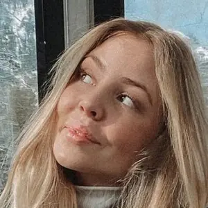 Я Алина, 29, из Мурино, ищу знакомство для постоянных отношений