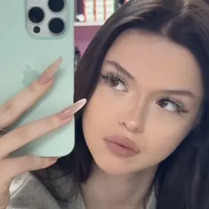 Melissa из Москвы, ищу на сайте приятное времяпровождение