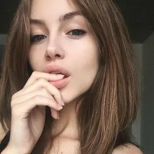 Маша из Астрахани, ищу на сайте регулярный секс
