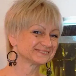 Нана из Карталов, ищу на сайте регулярный секс