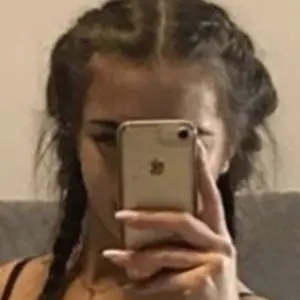 Я Olya, 25, из Смоленска, ищу знакомства на одну ночь