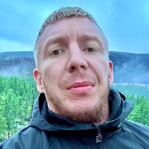 Дмитрий из Магадана, мне 35, познакомлюсь для на одну ночь