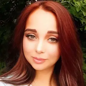 Я Алёна, 28, из Шадринска, ищу знакомство для приятного времяпровождения