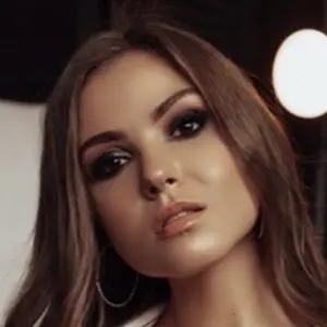 Я Алиса, 22, знакомлюсь для виртуального секса в Гурзуфе