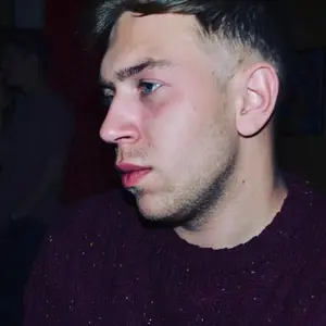 Я Тёмка, 23, из Тосно, ищу знакомство для общения