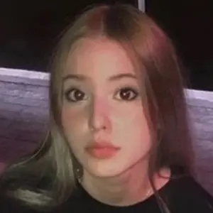 Я Алиса, 21, из Кемерово, ищу знакомство для постоянных отношений